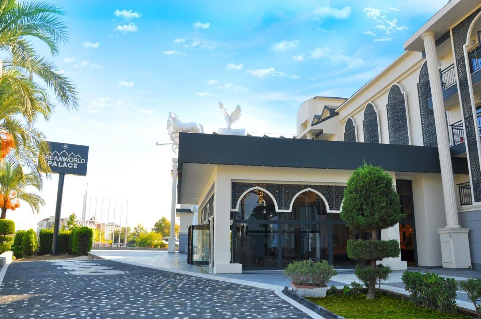 Dream World Palace Colakli Exterior photo