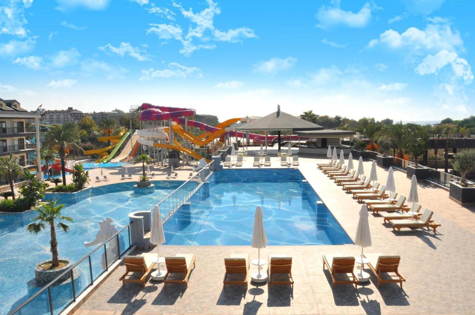 Dream World Palace Colakli Exterior photo
